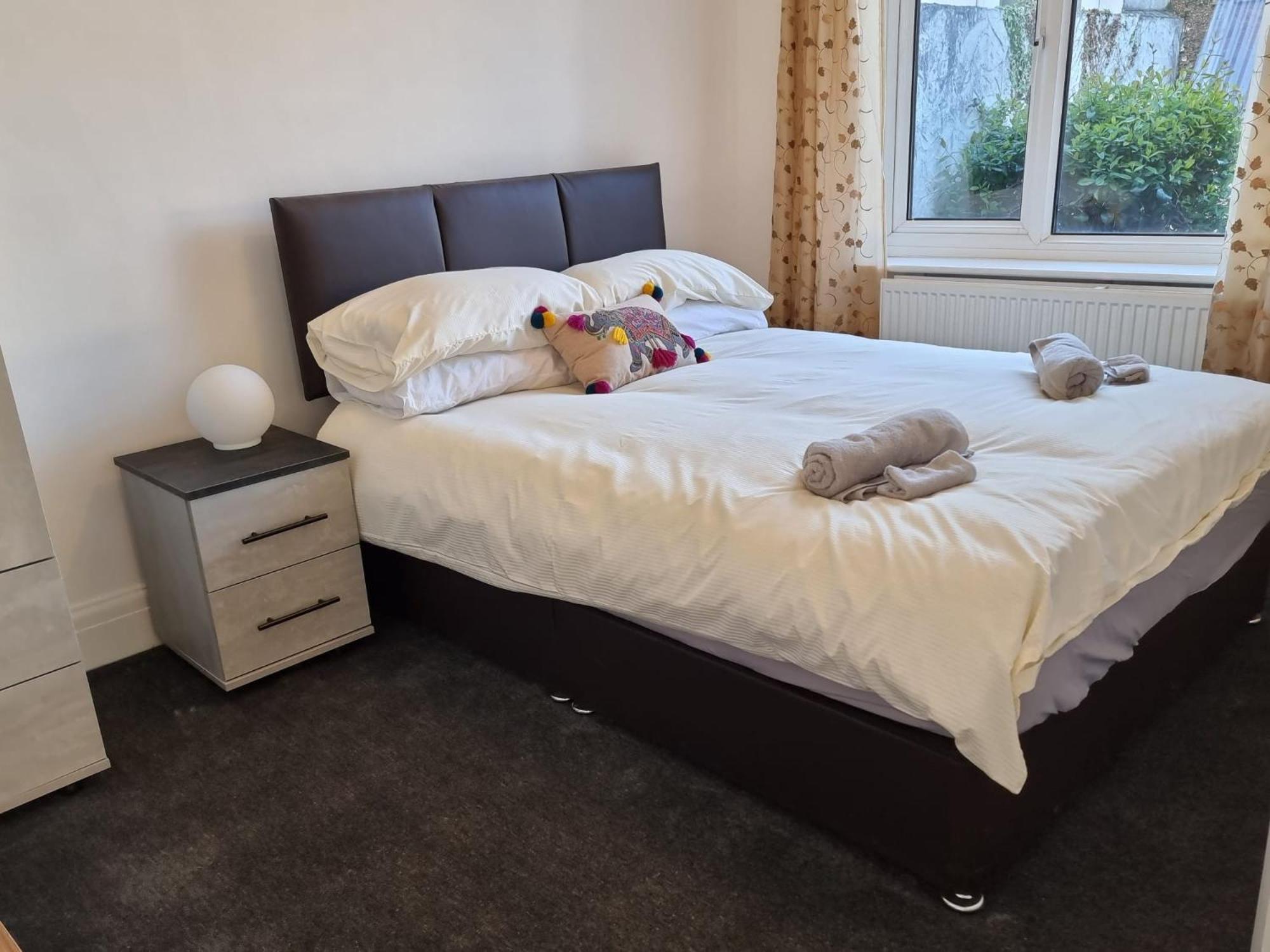 Radiant Accommodation Manor Lane Plymouth Kültér fotó
